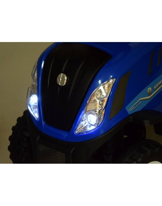 Traktorius su priekaba ir garso efektais