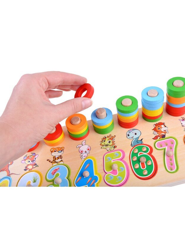 Spalvota medinė dėlionė su skaičiais