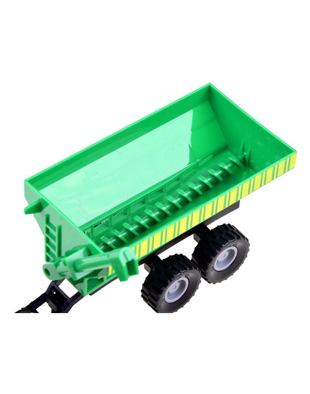 3 x traktoriai su priekabomis 