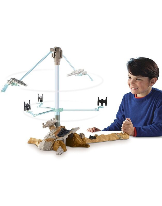 „Žvaigždžių karai“ „Karšti ratai“ pabėgimas iš Jakku