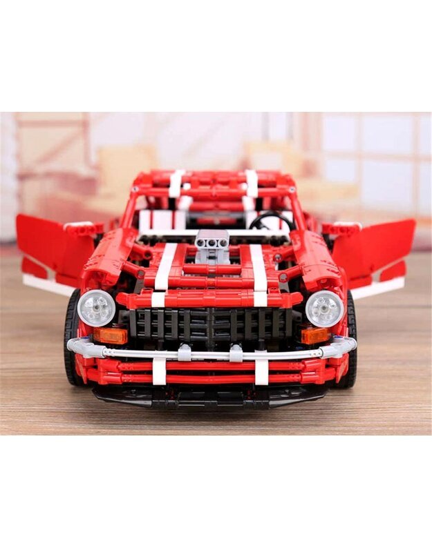 Techniniai blokeliai Lenktyniniam automobiliui surinkti 2000 vnt. 