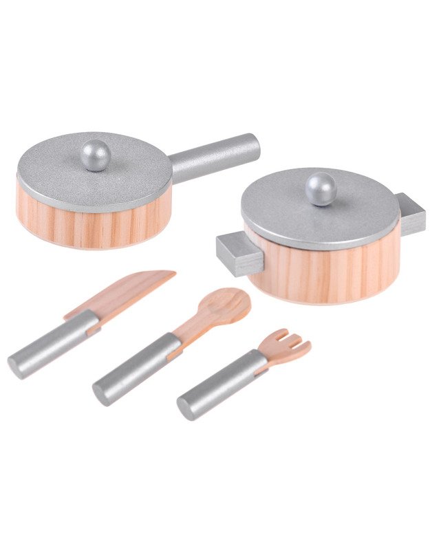 Medinė virtuvė su garso ir šviesos efektais