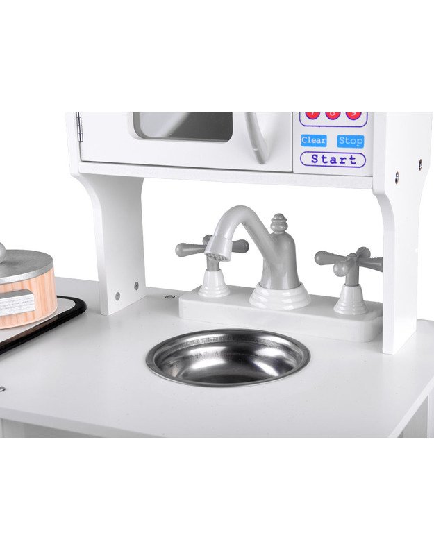 Medinė virtuvė su garso ir šviesos efektais