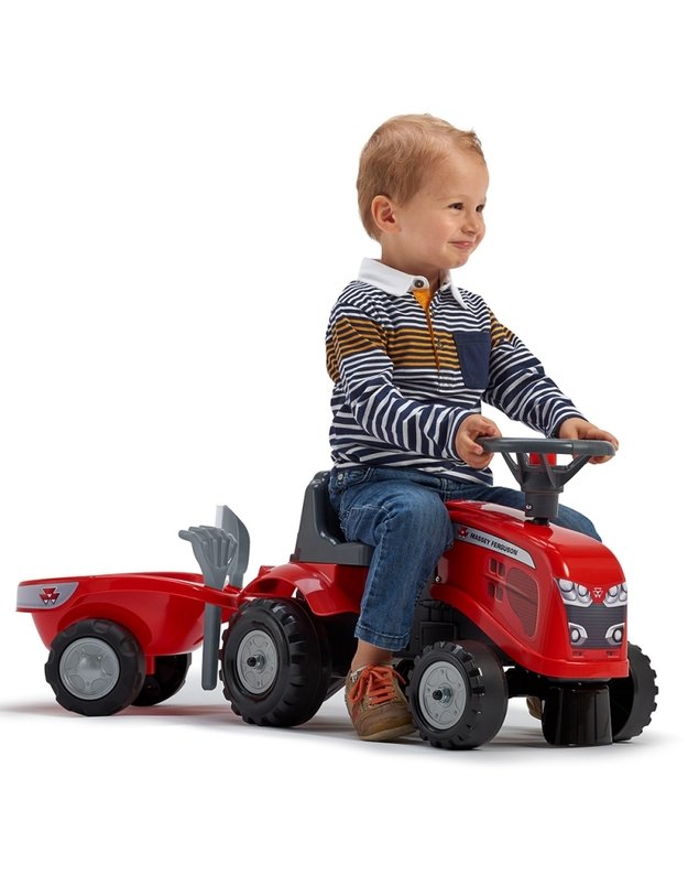 Massey Ferguson Traktorius su priekaba