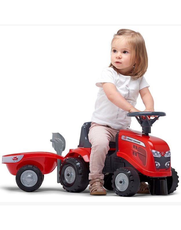 Massey Ferguson Traktorius su priekaba