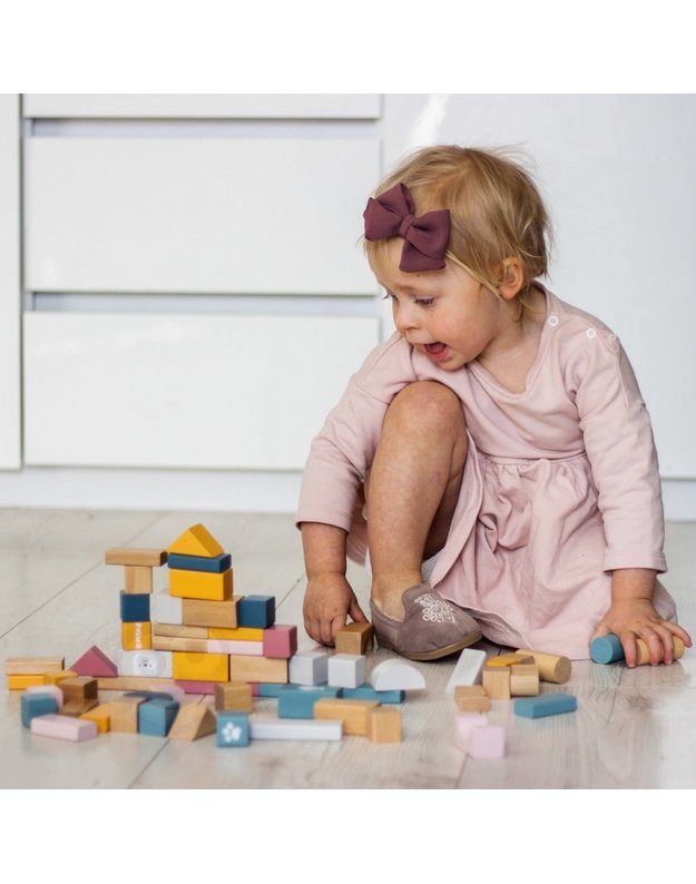 VIGA Medinių kaladėlių rinkinys kibirėlyje 60 vnt.