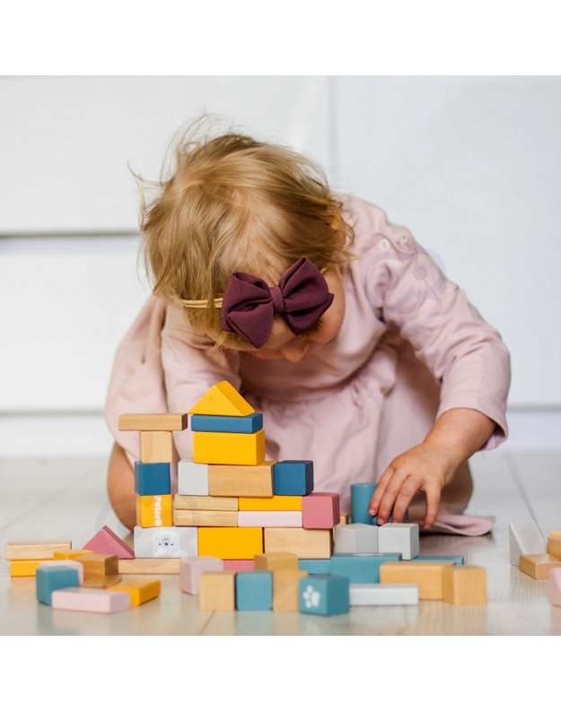 VIGA Medinių kaladėlių rinkinys kibirėlyje 60 vnt.